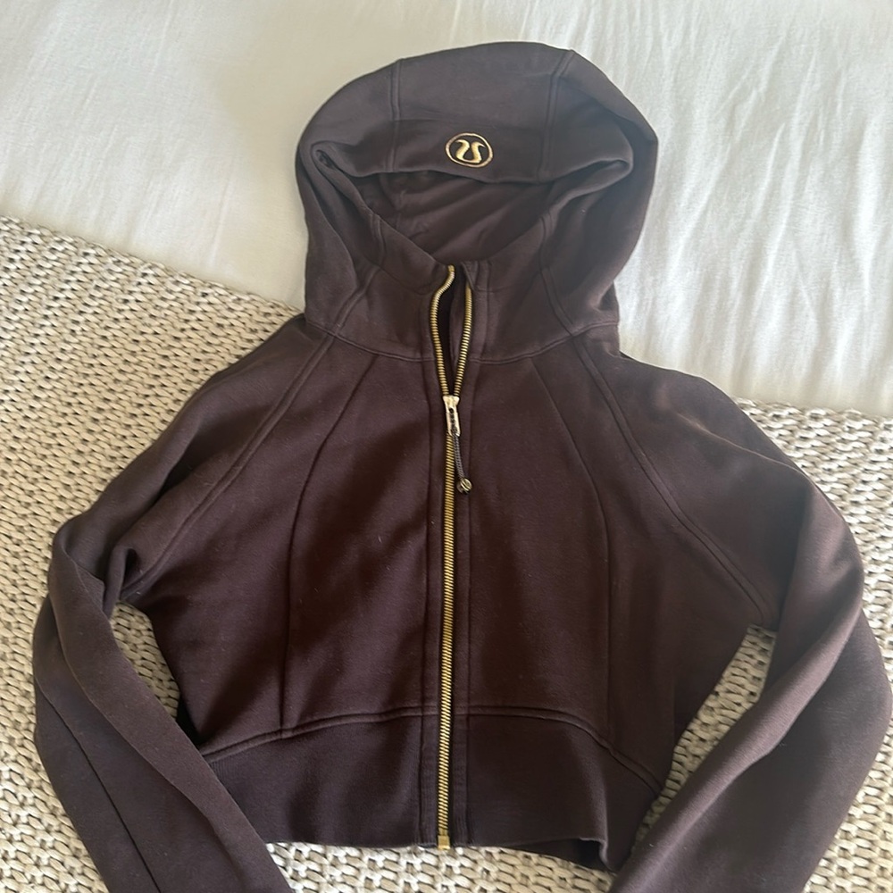 New worn twice lululemon scuba zip up jacket